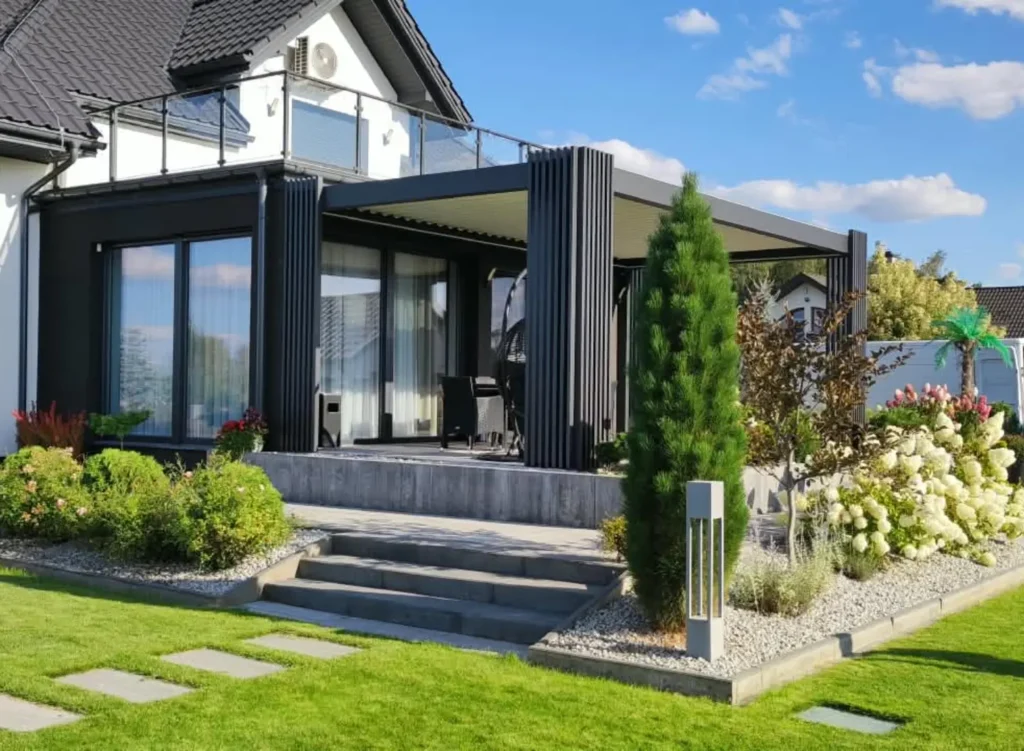 Ile kosztuje pergola aluminiowa i co wpływa na cenę?